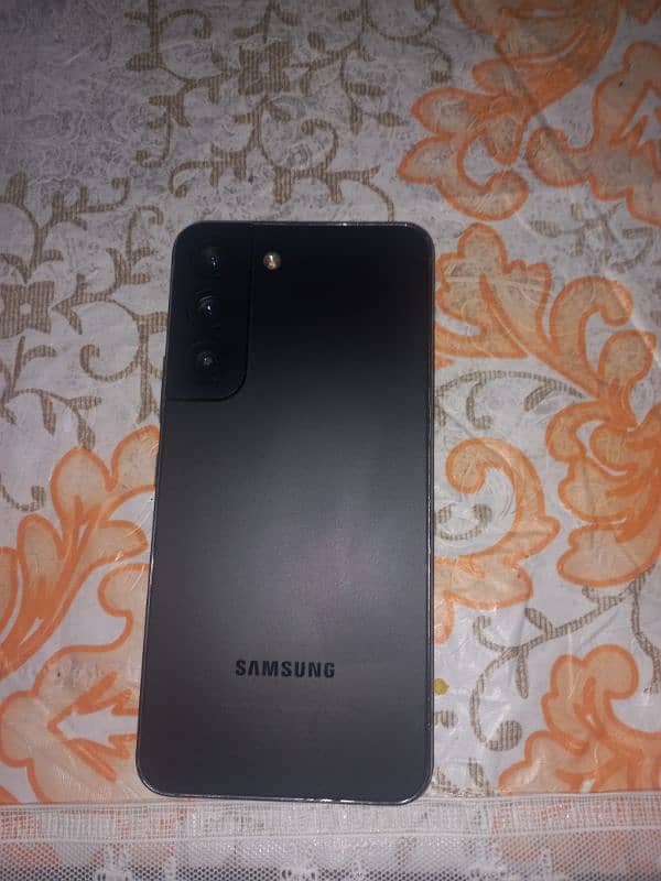 Samsung s22 5