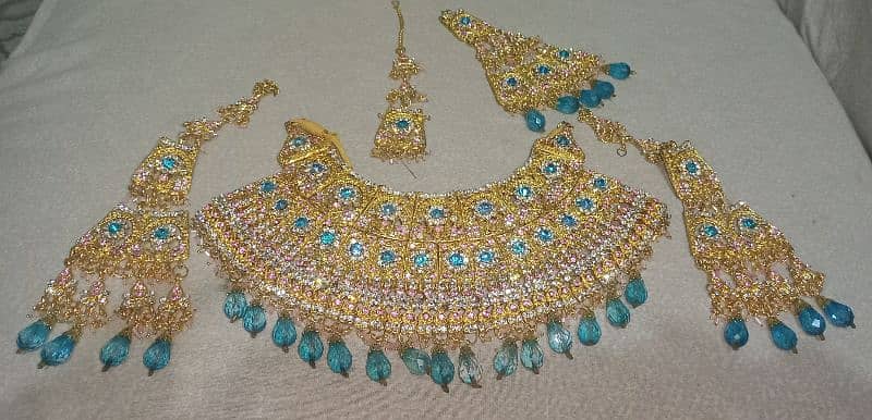 Bridal  Lehenga  & Jewelry set  4 Sale 6