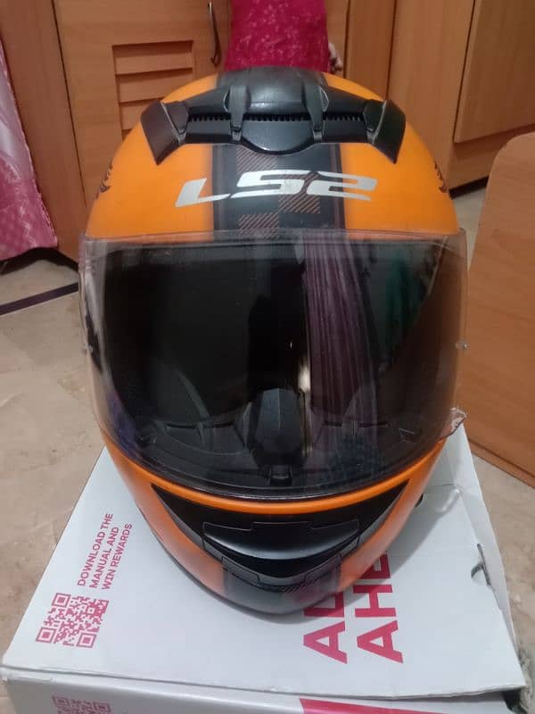 LS2 HELMET. XL (head Size 55-56 cm) 2