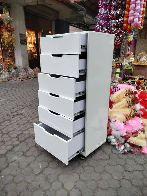 chesster / Drawer / Daraz / Almari / cupboard / wardrobe  0316,5004723 4