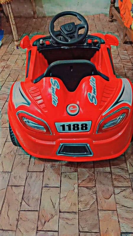 Kids cars batterie charger available 5