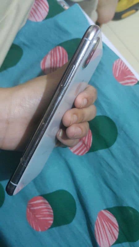 iPhone x 64gb non pta 10/9 condition 1