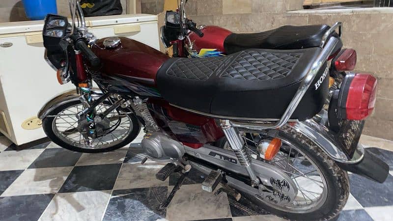 honda 125cc red colour 2