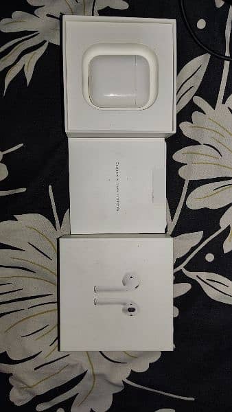 Apple Airpods pro(2nd gen) 1