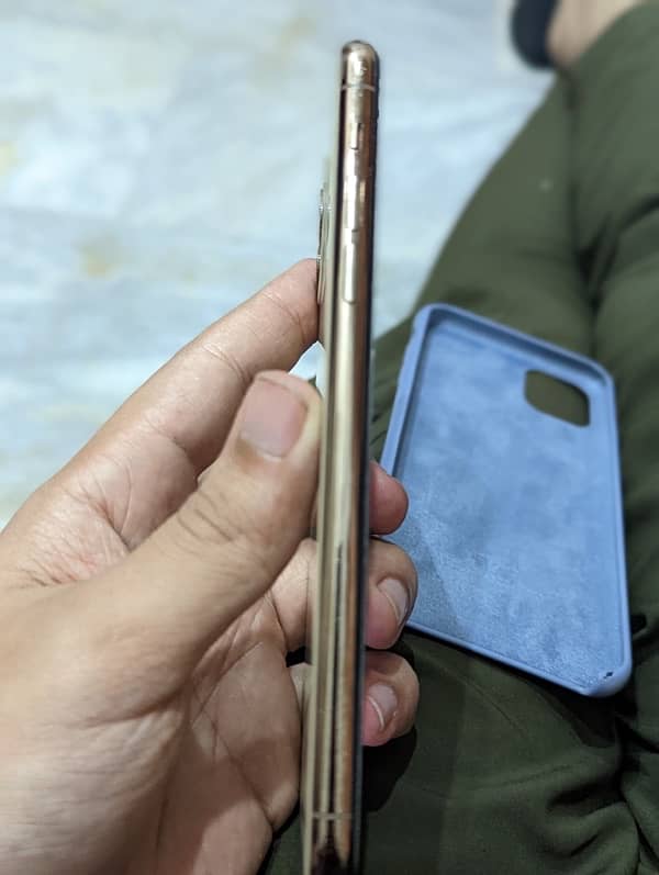 iphone 11 pro max non pta 1