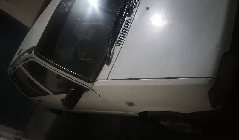 Suzuki Mehran VX 2005, White Color, in Genuine Condition for Sale 8