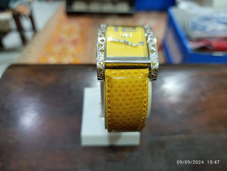 Original Burgi Yellow Watch American Brand Swiss Machine in 10000 only 12