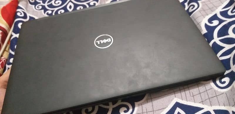 Dell Latitude Core i5/6th generation  8gb ram +256 gb ssd Hd graphics 0