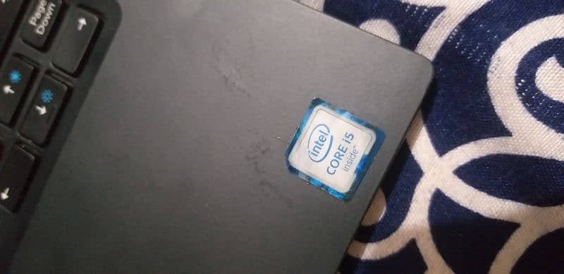 Dell Latitude Core i5/6th generation  8gb ram +256 gb ssd Hd graphics 2