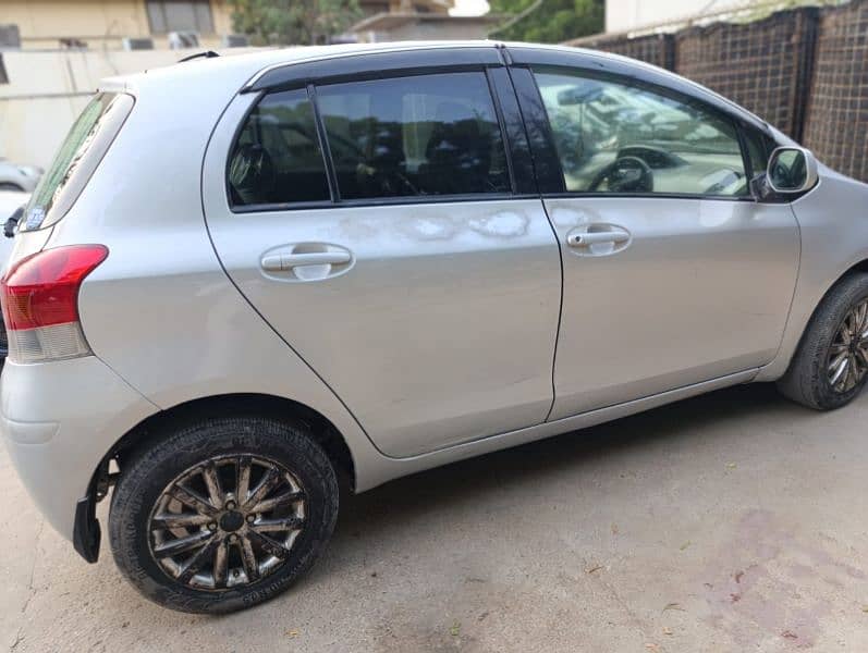 Toyota Vitz 2009 2