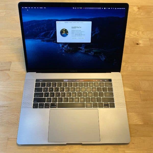 Macbook Pro 15 (2017) (16Gb/500Gb/4Gb) 0