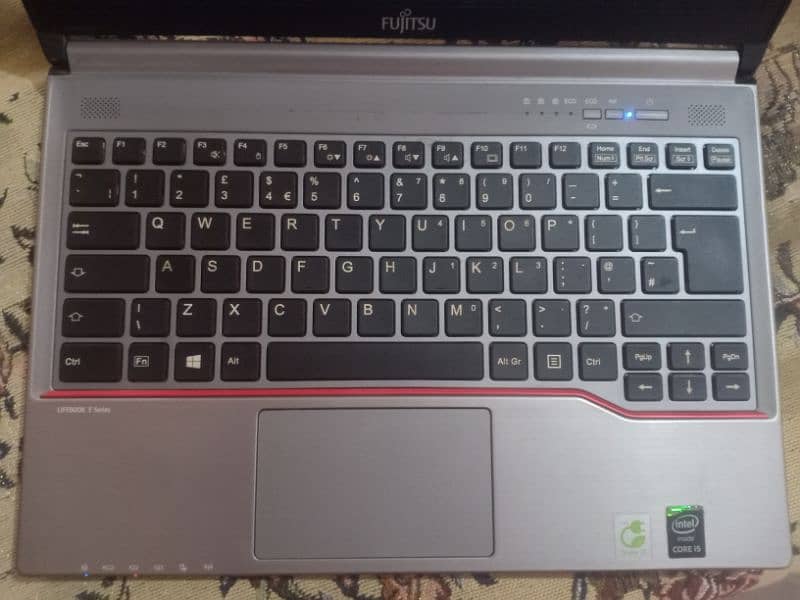 Fujitsu i5 4 generation condition 9.5/10 2