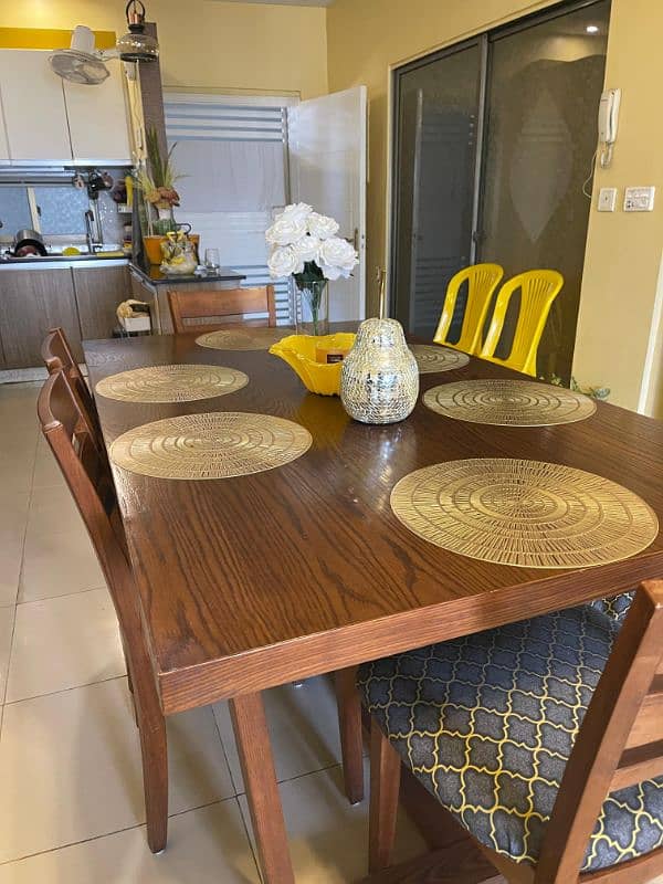 Habitt dining table for sale 1