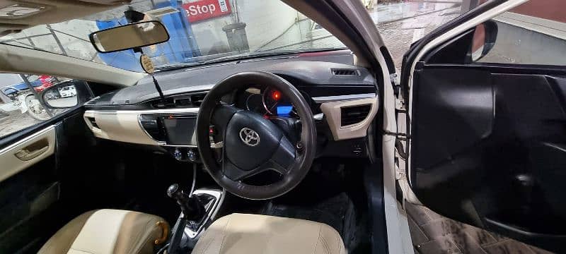 Toyota Corolla XLI 2016 10