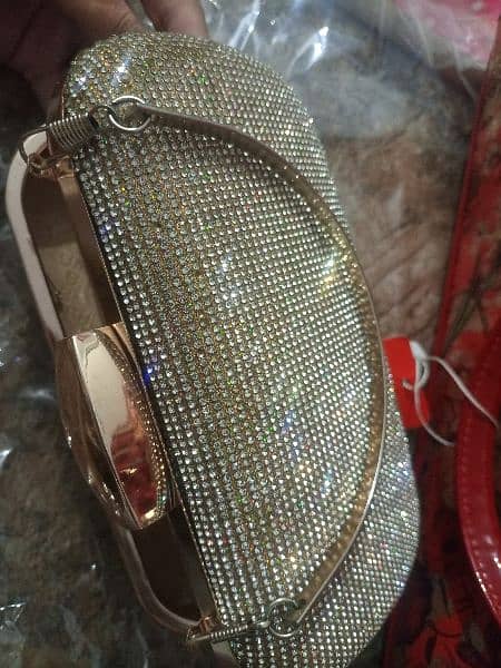 fancy clutch good condition 4