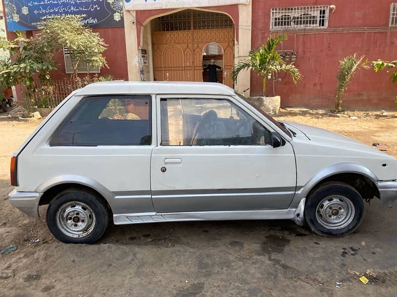 Daihatsu Charade 1985 reconditioned 1995 two door 3