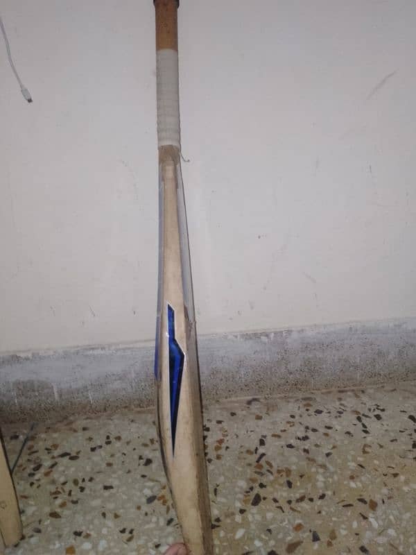 SS CRICKET BAT FOR SALE 3 CANE HANDLE BAT FOR SALE FULL IN NEW CONDITI 1