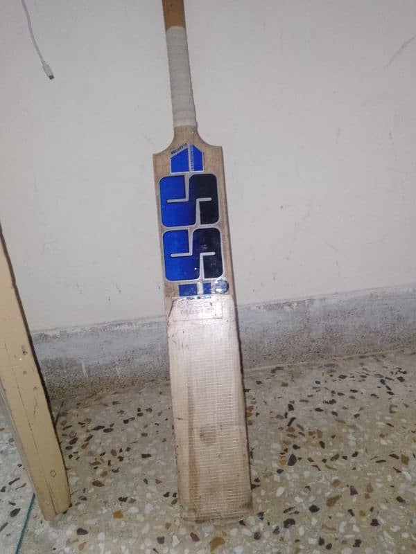 SS CRICKET BAT FOR SALE 3 CANE HANDLE BAT FOR SALE FULL IN NEW CONDITI 2