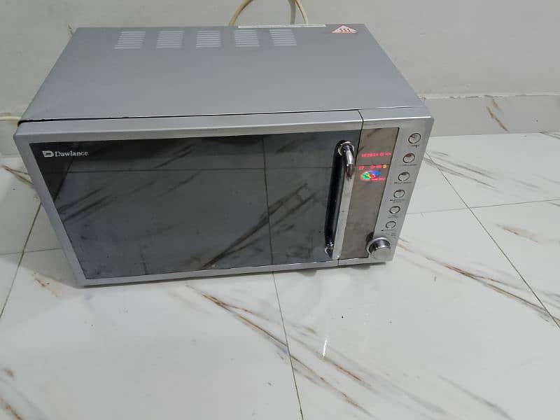 Dawlance microwave oven 2 in 1 grill microwave large size 5