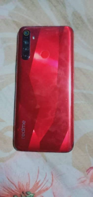 realme 5S 4 128 3