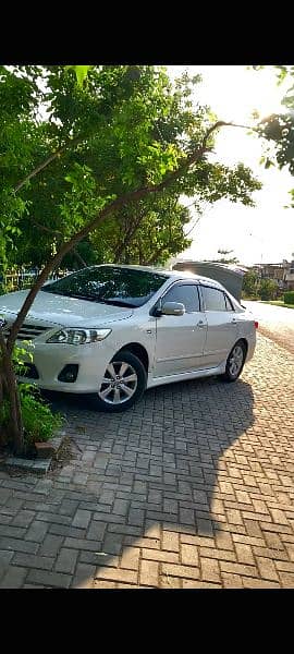 Toyota Corolla Altis 1.6  2013 1