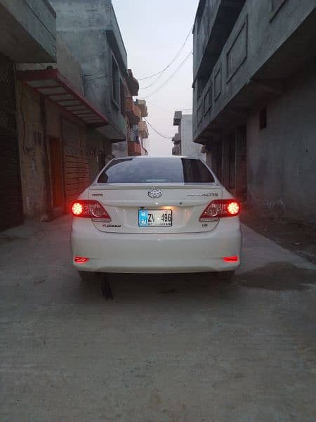 Toyota Corolla Altis 1.6  2013 15