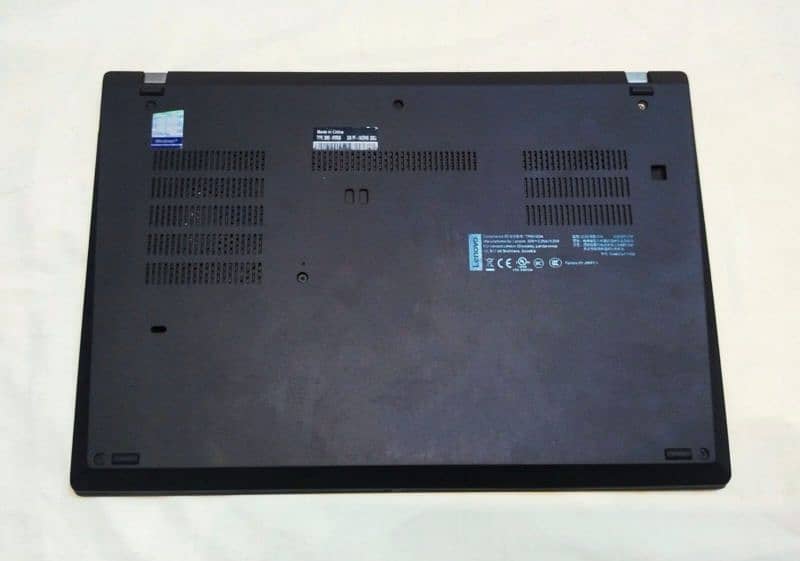 Lenovo T490 i7 8th gen 12/256 Nvme 4