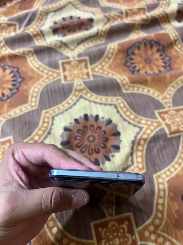 vivo v21 8gb/128gb 10/10 condition pta approved dual sim 3