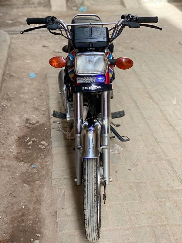 i m salling my honda 125 mint condition 0