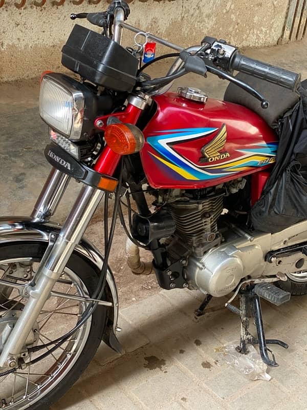 i m salling my honda 125 mint condition 1