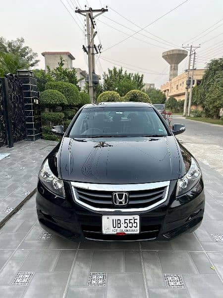 Honda Accord 2010 reg 2011 total original 4