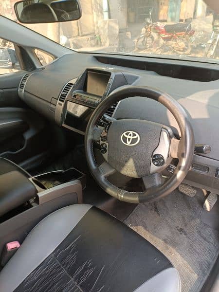 Toyota Prius 2013 5