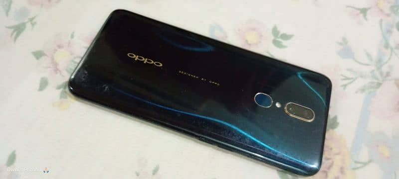 Oppo f11 4 64 3