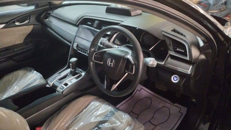 Honda Civic Oriel 2018 7