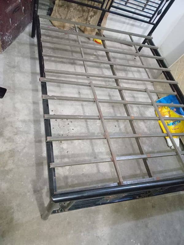 Double and Single Size Iron Bed 1