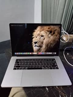 MacBook pro 16 (15.4 inch ratina display) 2 gb graphics card