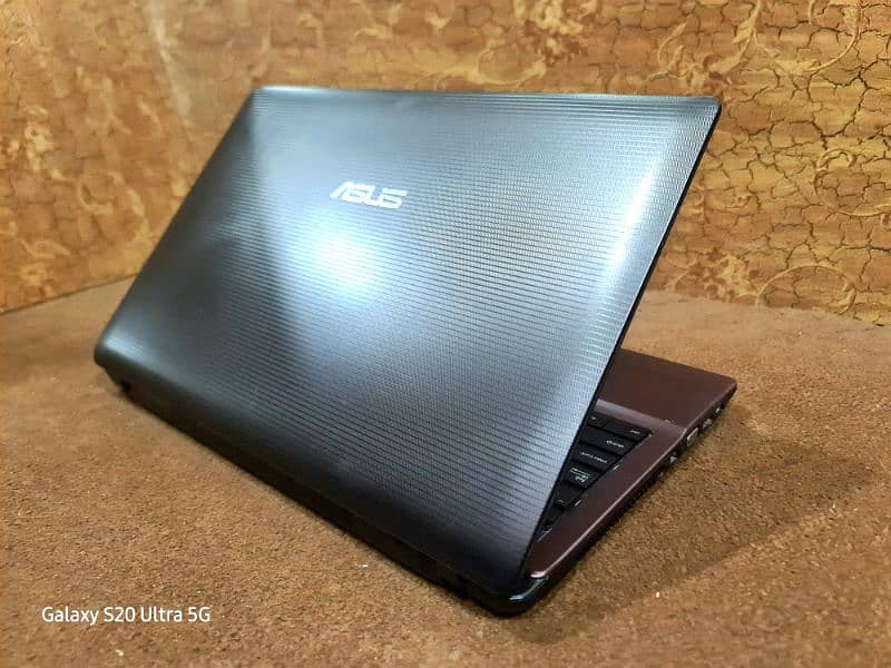 ASUS ZenBook Laptop Core i5 in Brand New Condition. . 0332-6155403 7