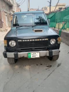 Mitsubishi Pajero 1989 0