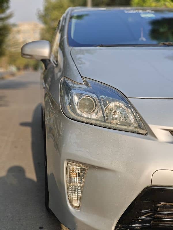 Toyota Prius 2012 3