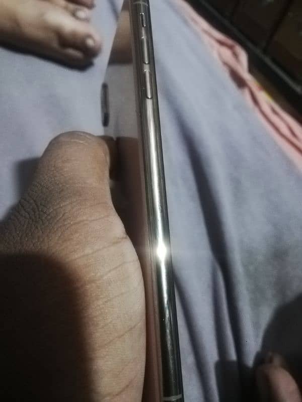 i phone xs max 4