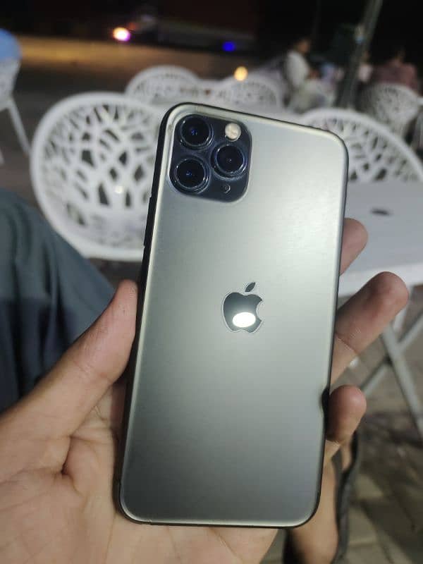 Iphone 11 Pro PTA 256GB 1