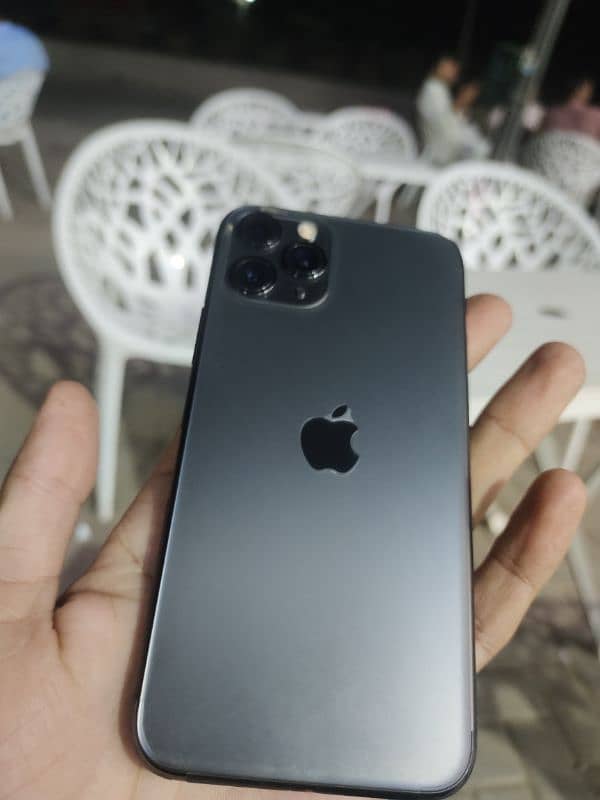 Iphone 11 Pro PTA 256GB 2