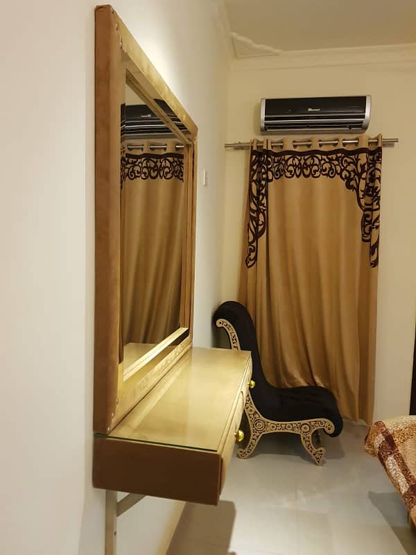 E-11/2 Self check , 1 bed Daily basis Furnished flat for rent 8