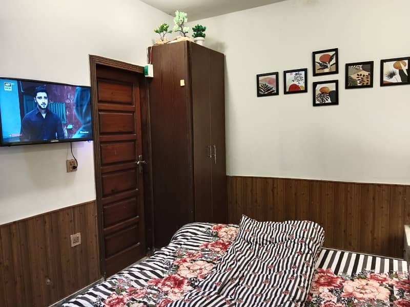 E-11/2 Self check , 1 bed Daily basis Furnished flat for rent 14