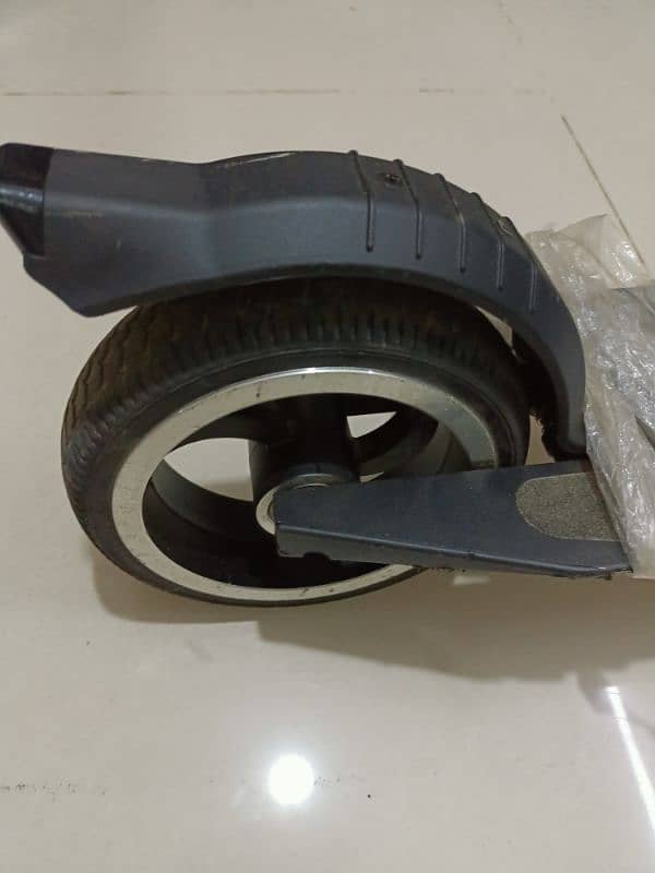 ELECTRIC SCOOTY BIG SIZE HIGH SPEED IMPORTED 3