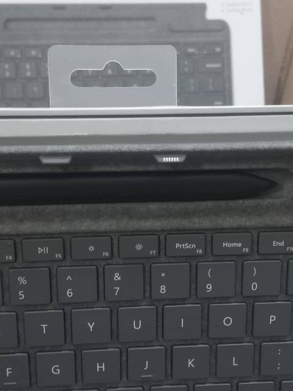 Microsoft Surface Pro 9 Signature Keyboard With Slim Pen 1