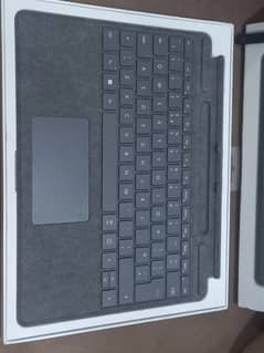 Microsoft Surface Pro 8 and 9 Keyboard