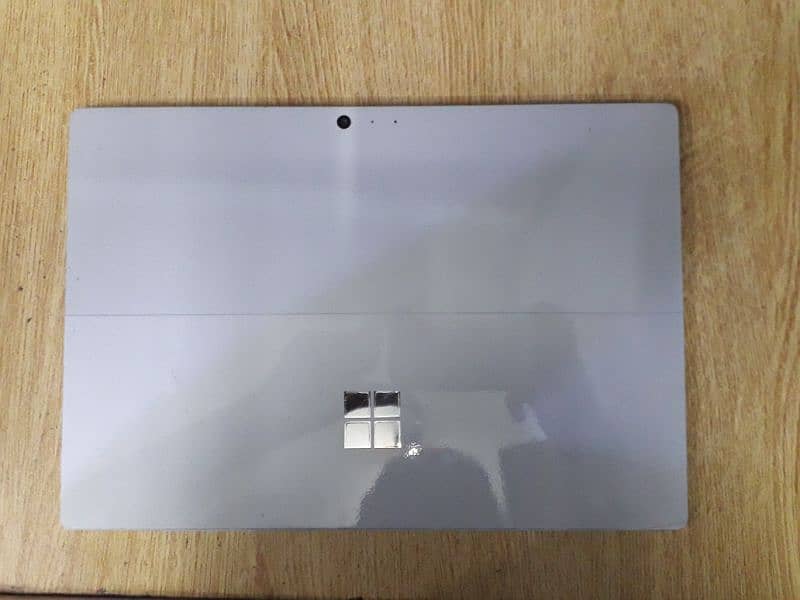 Surface Pro 5 Core i5 7Th Gen, 8/128GB 3