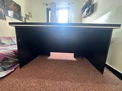 OFFICE TABLE FOR SELL 5x3