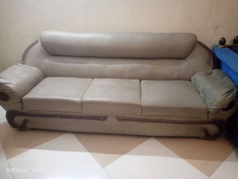 Good Quality Sofa Set 1